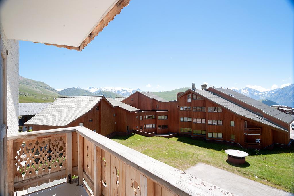 Madame Vacances Hotel Le Christina Alpe d'Huez Esterno foto
