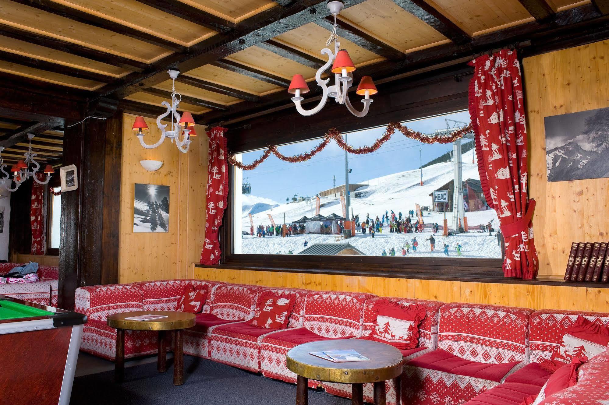 Madame Vacances Hotel Le Christina Alpe d'Huez Esterno foto