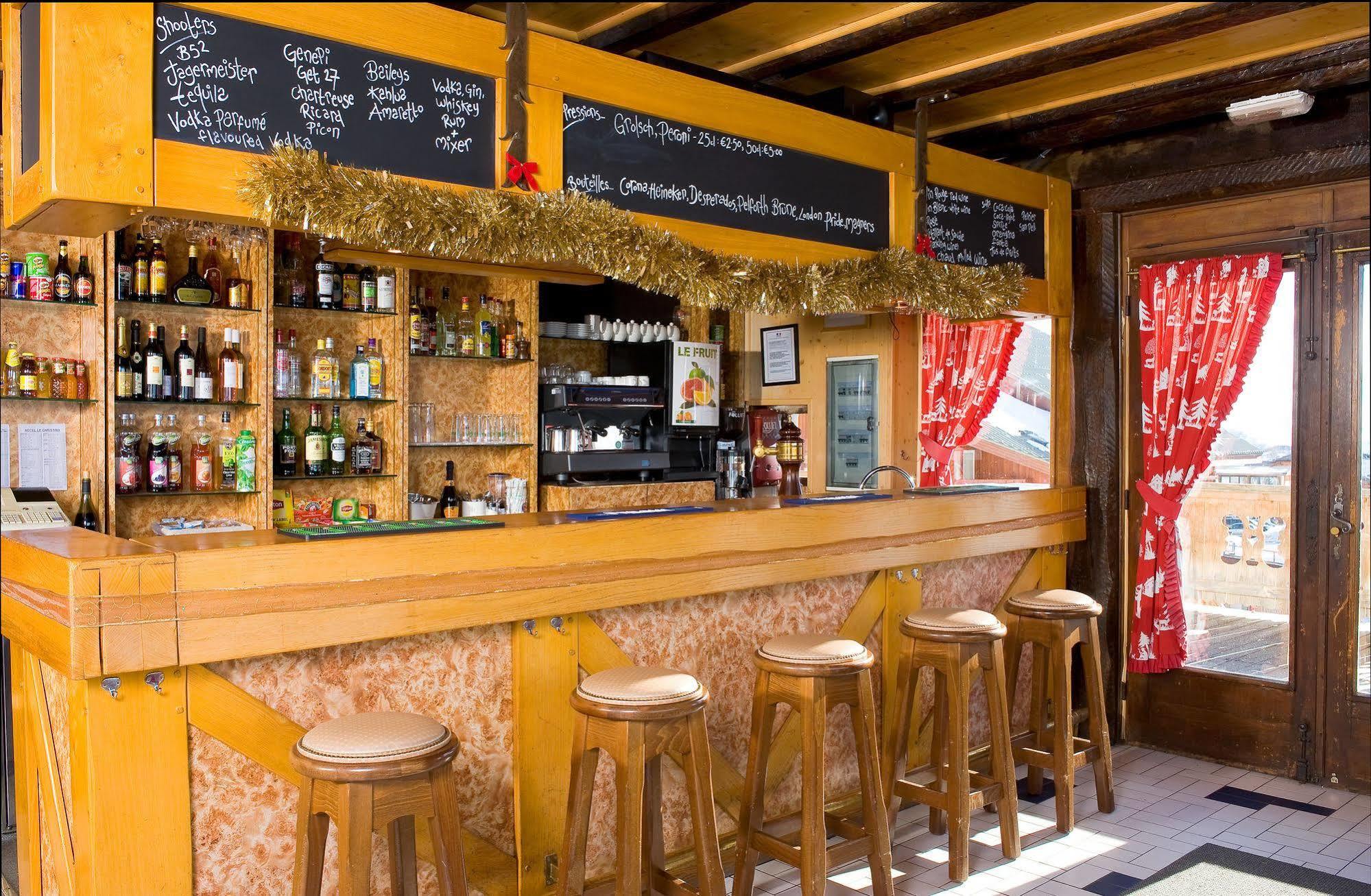 Madame Vacances Hotel Le Christina Alpe d'Huez Esterno foto